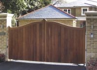 Automatic Wooden Gates